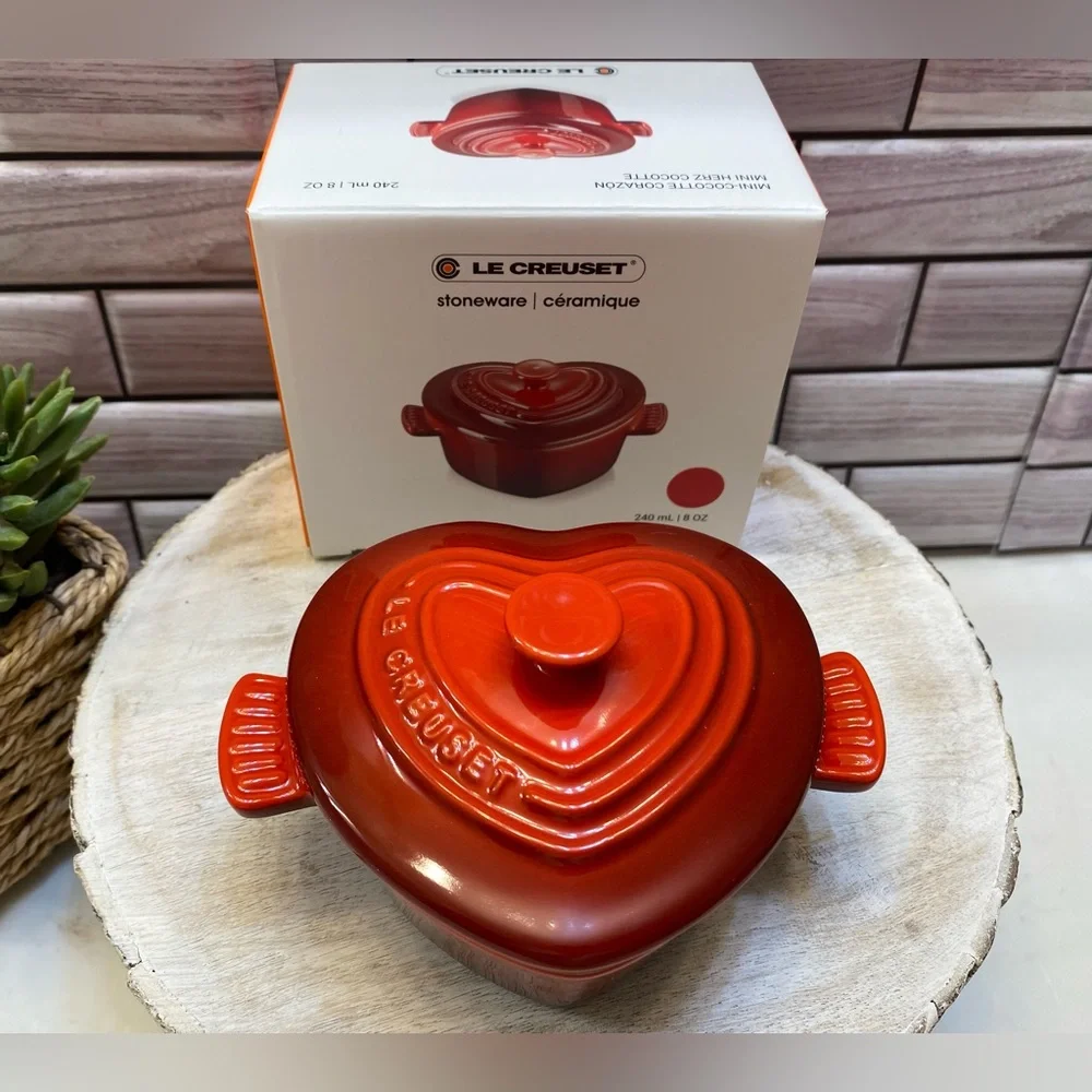 Le Creuset ❤️Cerise Red Petite Heart Casserole Mini Cocotte Ramekin NIB